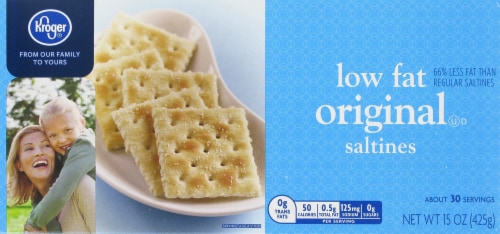 Kroger® Low Fat Saltine Crackers Perspective: front