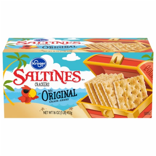 Kroger® Original Saltine Crackers Perspective: front