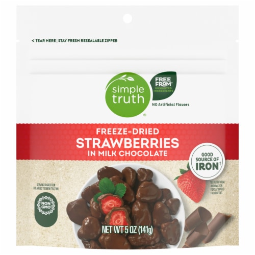 Simple Truth® Freeze-Dried Strawberries in Milk Chocolate Perspective: front