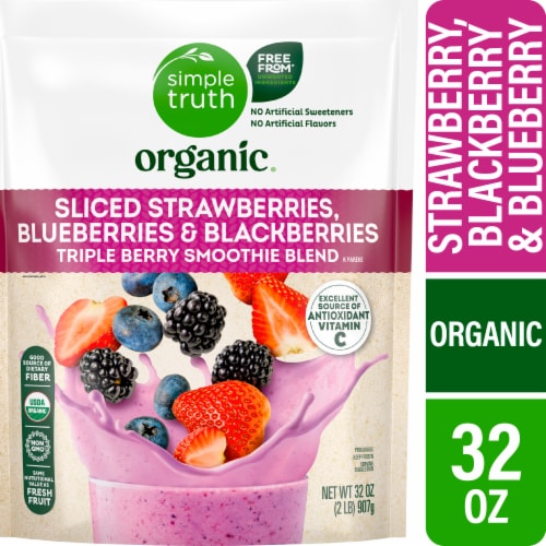 Simple Truth Organic® Sliced Strawberries Blueberries and Blackberries Triple Berry Smoothie Blend Perspective: front