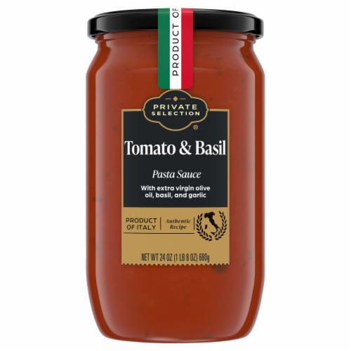 Private Selection® Imported Tomato Basil Pasta Sauce Perspective: front