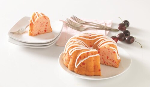 Bakery Fresh Goodness Cherry Mini Pudding Cake Perspective: front