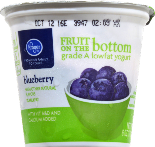 Kroger® Blueberry Fruit on the Bottom Grade A Lowfat Yogurt Perspective: front