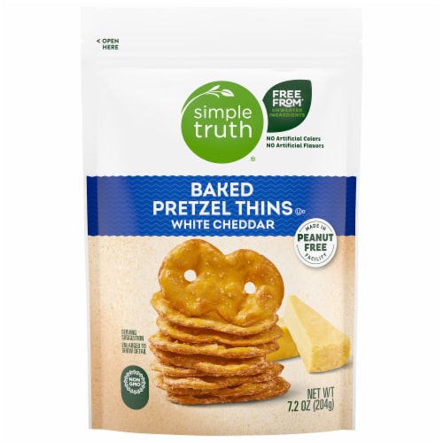 Simple Truth® White Cheddar Baked Pretzels Thins Perspective: front