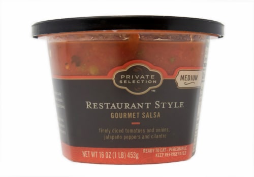 Private Selection™ Medium Restaurant Style Gourmet Salsa Perspective: front