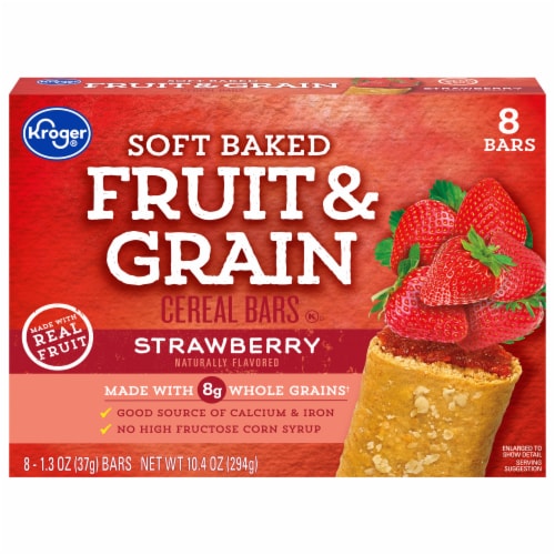 Kroger® Fruit & Grain Strawberry Cereal Bars Perspective: front