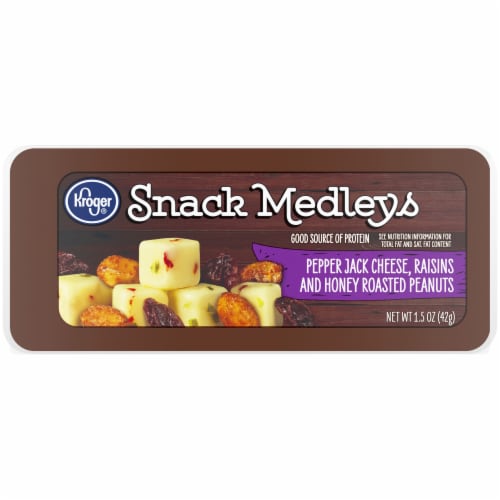 Kroger® Pepperjack Cheese Raisins & Honey Roasted Peanuts Snack Medleys Perspective: front