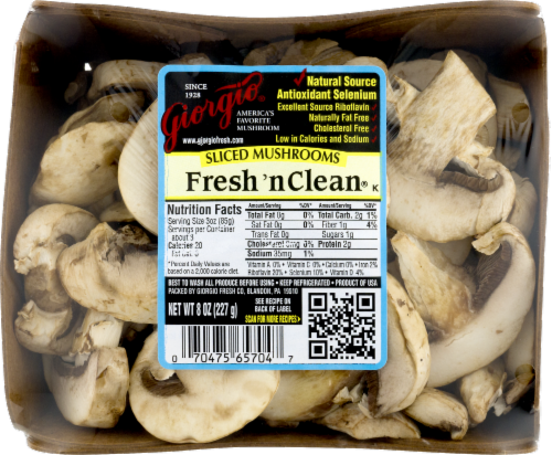 Fresh Selections Sliced White Mushrooms Perspective: front