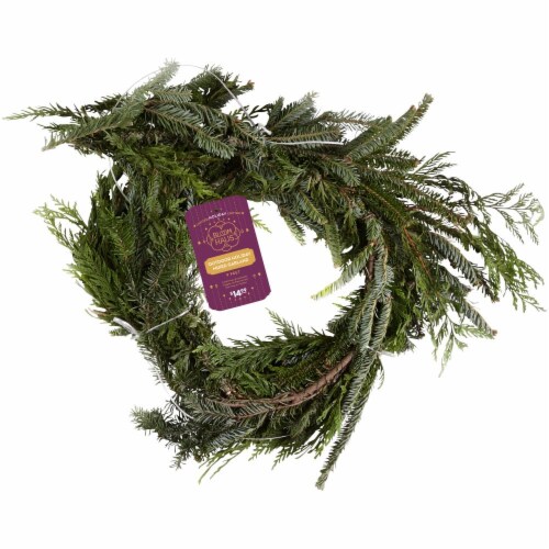 Private Selection Outdoor Holiday Mixed Garland Perspective: front