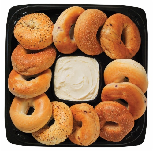 Kroger® Bakery Bagel With Cream Cheese Platter Perspective: front