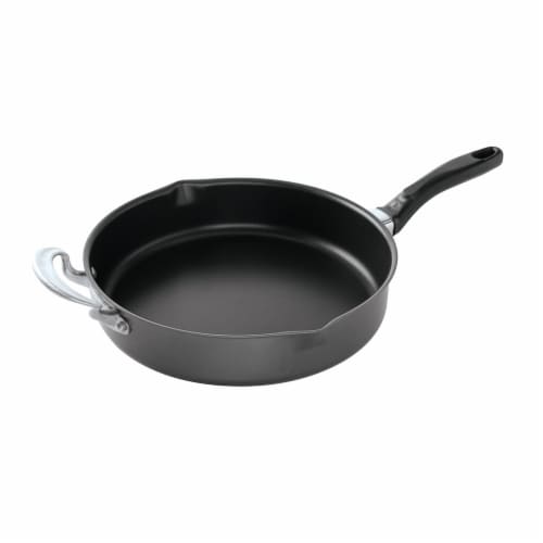 Nordic Ware Rangeware Texas Skillet - Black Perspective: front