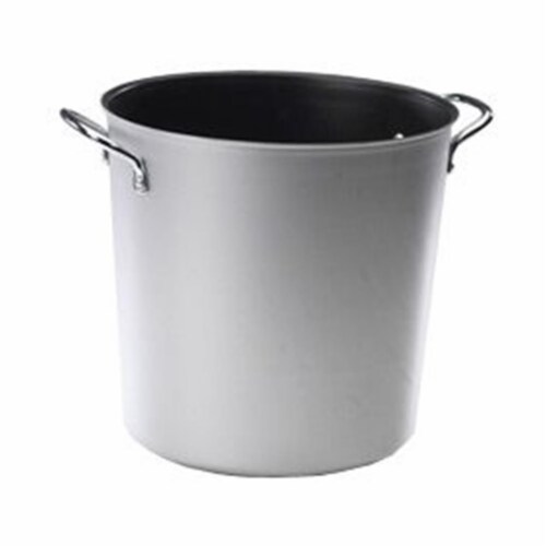Nordic Ware® Stock Pot Perspective: front