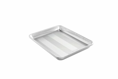Nordic Ware Prism Bottom Quarter Sheet - Silver Perspective: front