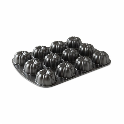 Nordic Ware Bundt Brownie Pan Perspective: front