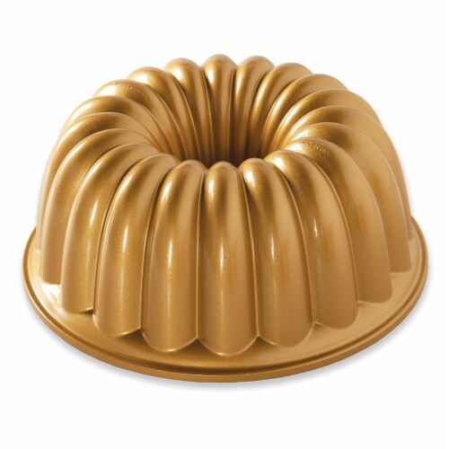 Nordic Ware Elegant Party Bundt Pan Perspective: front