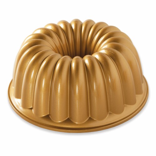 Nordic Ware Aluminum Bundt Pan - Red, 1 ct - Harris Teeter