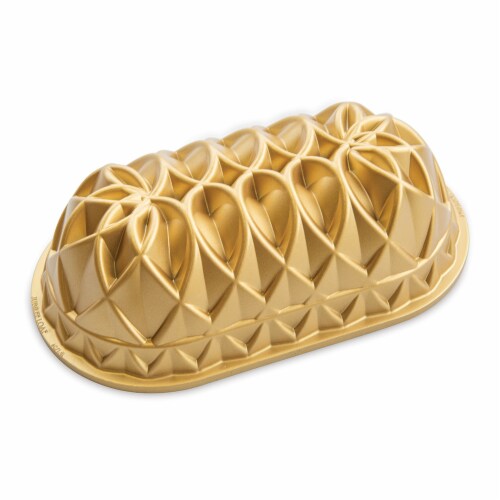 Nordic Ware Jubilee Loaf Pan Perspective: front