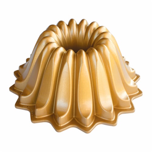 Nordic Ware Lotus Bundt Pan Perspective: front