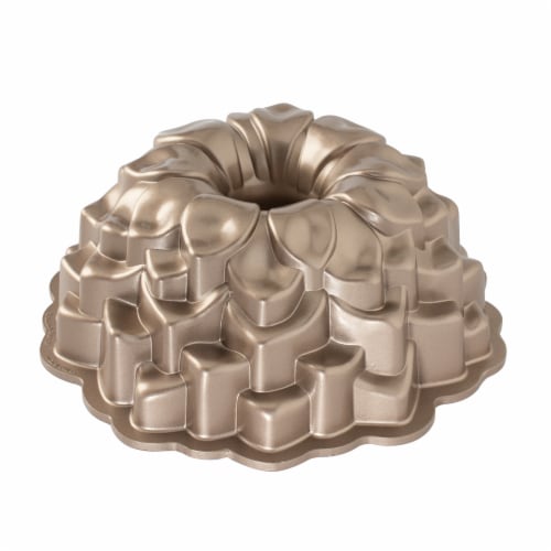 Nordic Ware Blossom Bundt Pan 1 ct Smith s Food and Drug