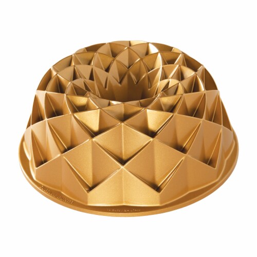 Nordic Ware Jubilee Bundt Pan Perspective: front