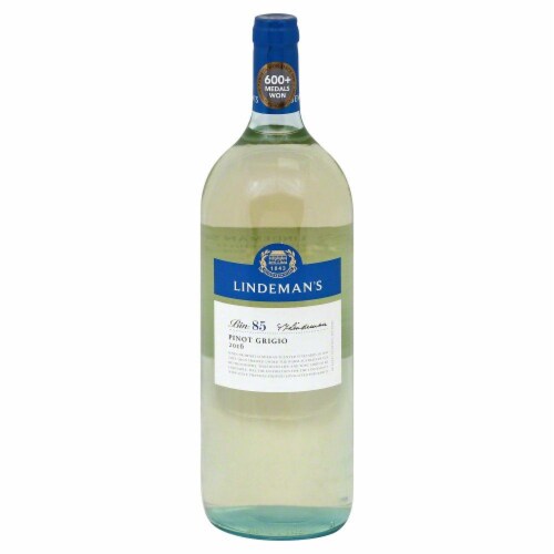 Lindeman's Pinot Grigio Perspective: front