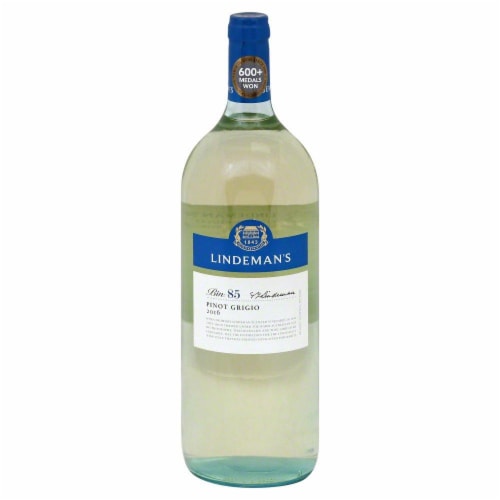 Lindeman's Pinot Grigio Perspective: front