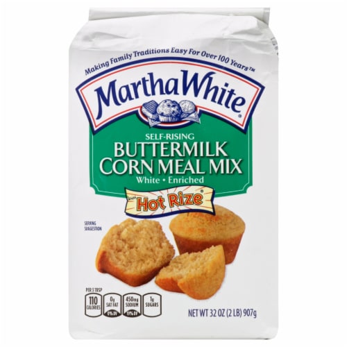 Martha White® Buttermilk Corn Meal Mix Perspective: front