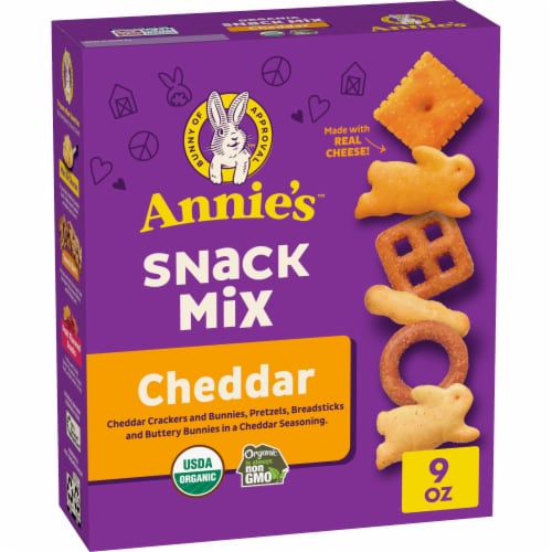 Annie’s™ Organic Assorted Crackers and Pretzels Cheddar Snack Mix