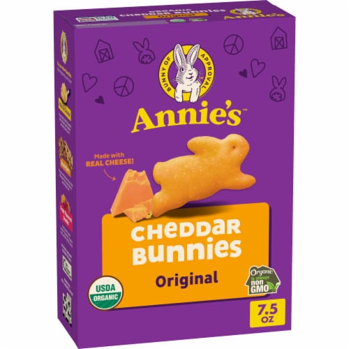 Annie's™ Organic Cheddar Bunnies Baked Snack Crackers Perspective: front