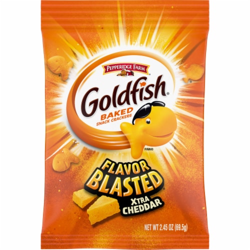 Pepperidge Farm Xtra Cheddar Goldfish Crackers Perspective: front