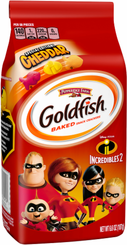 Goldfish Special Edition Incredibles 2 Cheddar Baked Snack Crackers Perspective: front