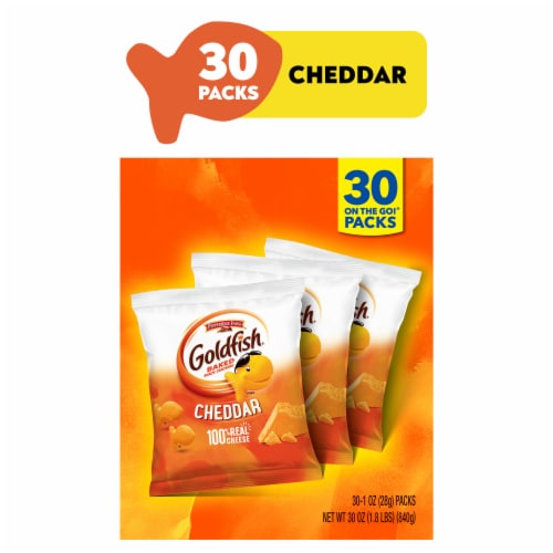 Goldfish® Cheddar Cheese Crackers Multipack Perspective: front