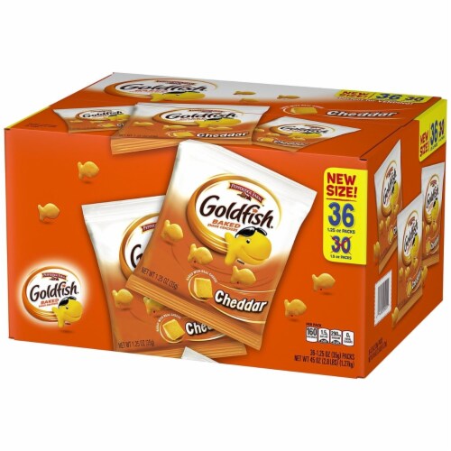Pepperidge Farm Goldfish Cheddar Crackers, 1.25 Ounce (36 Count) Perspective: front