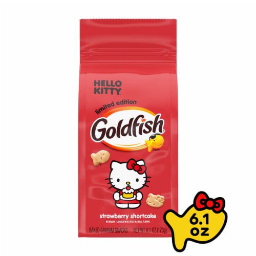 Goldfish® Hello Kitty® Grahams Strawberry Shortcake Crackers Perspective: front