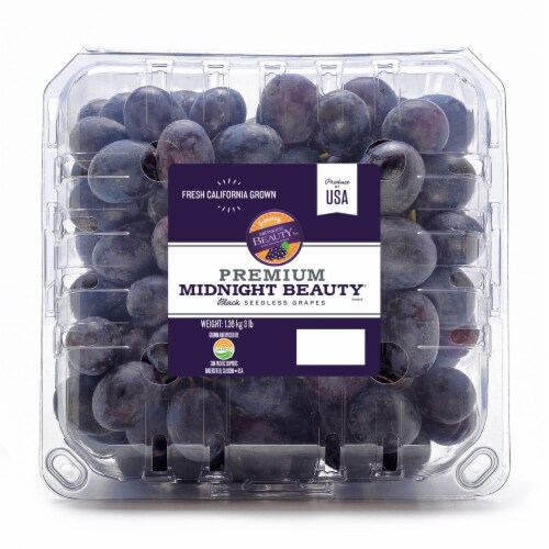Black Seedless Clamshell Grapes Perspective: front