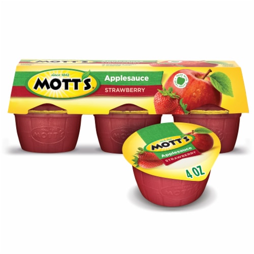 Mott's Strawberry Applesauce Cups Perspective: front