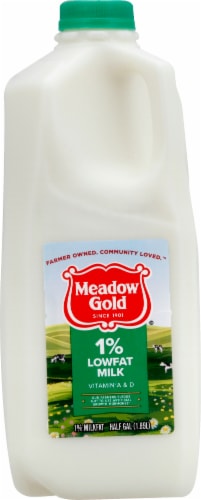 Meadow Gold 1% Lowfat Milk Perspective: front