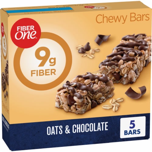 Fiber One Chewy Bars Oats and Chocolate Fiber Snacks Perspective: front