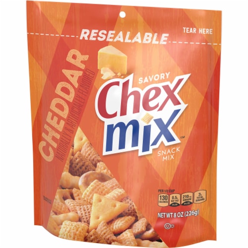 Chex Mix™ Cheddar Snack Mix Perspective: front