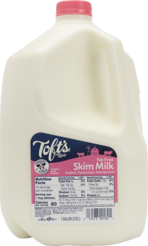 Toft's® Fat Free Skim Milk Perspective: front