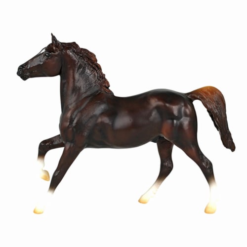 Breyer BH924 Classics Chestnut Sport Horse Perspective: front