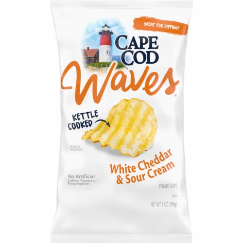 Cape Cod Waves White Cheddar & Sour Cream Kettle Cooked Potato Chips