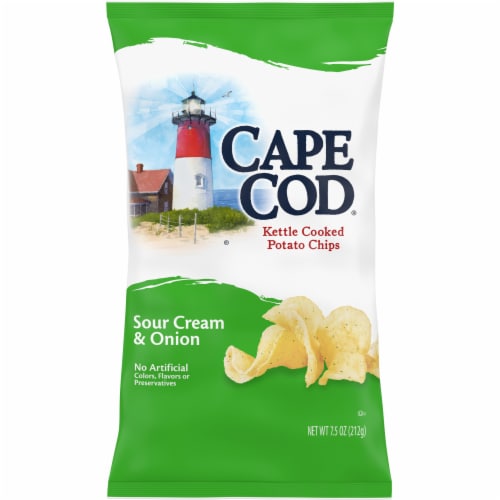Cape Cod® Sour Cream & Onion Kettle Cooked Potato Chips Perspective: front