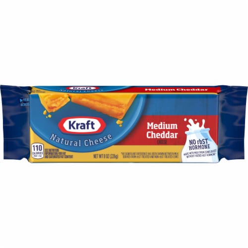 Kraft Natural Chunks Medium Cheddar 8 oz Perspective: front