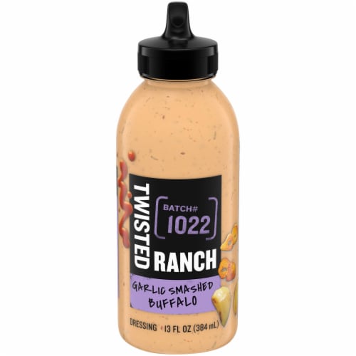 Twisted Ranch Garlic Smashed Buffalo Sauce & Dressing, Bottle Perspective: front