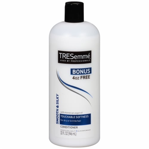 TRESemme Smooth & Silky Touchable Softness Conditioner Perspective: front