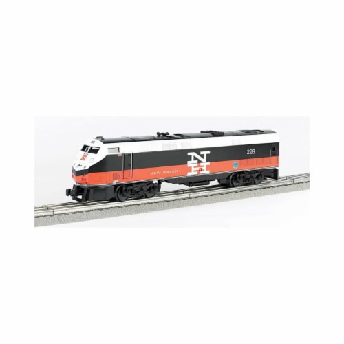 Bachmann BAC23303 Genesis New Haven No.228 Model Train Perspective: front