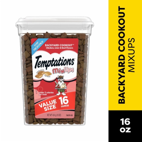 Temptations MixUps Backyard Cookout Chicken Liver & Beef Flavor Crunchy and Soft Adult Cat Treats Perspective: front