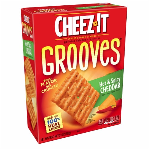 Cheez-It Grooves Hot & Spicy Cheddar Crunchy Snack Crackers Perspective: front
