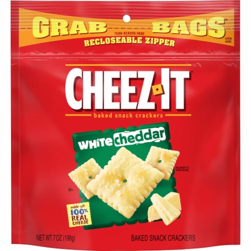 Cheez-It® White Cheddar Baked Snack Cheese Snack Crackers Grab Bag Perspective: front